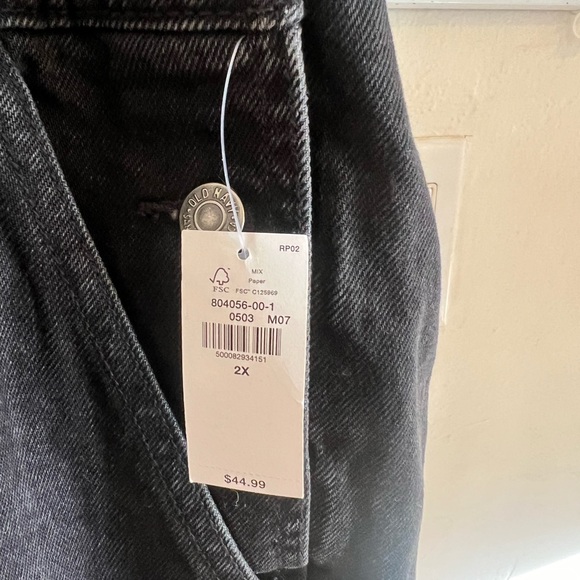 Black overalls Old Navy - Picture 2 of 3